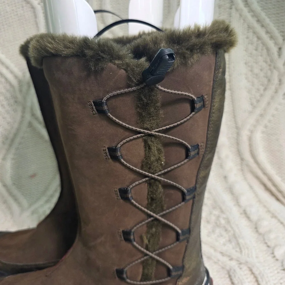 Privo Clarks Winter Boots Brown Leather‎ Bungee Lace Up Waterproof Womens 8M